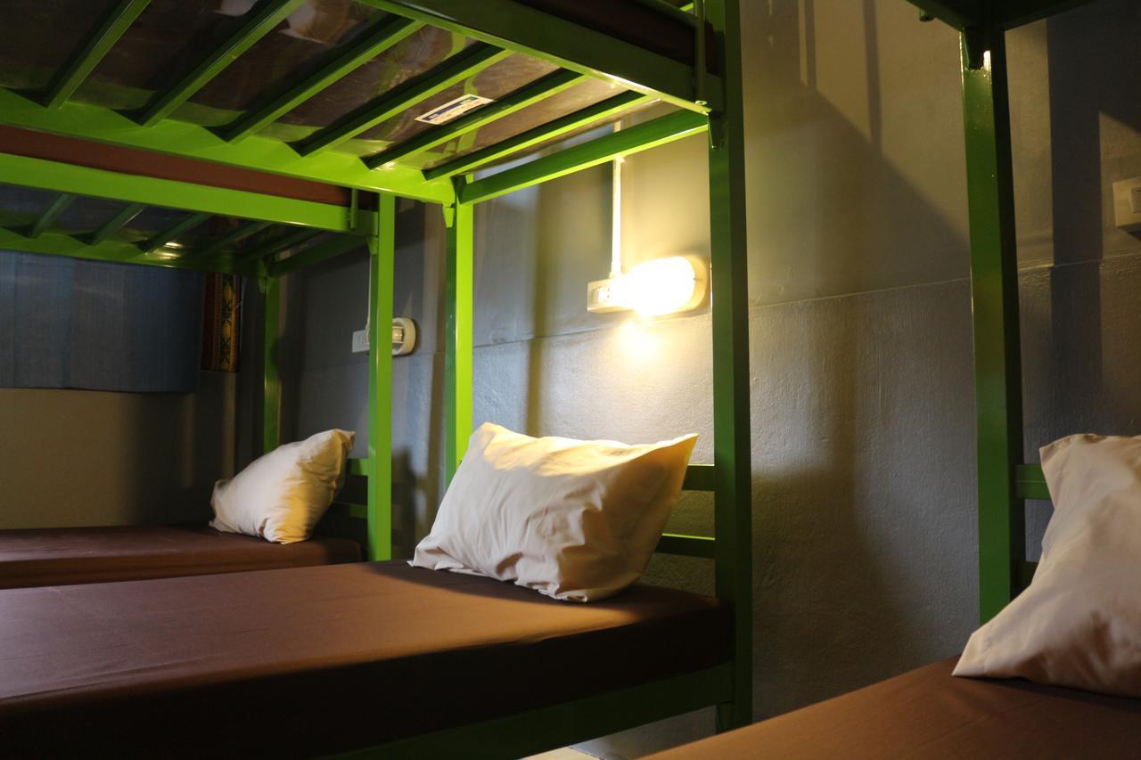 Ama Phuket Hostel Esterno foto